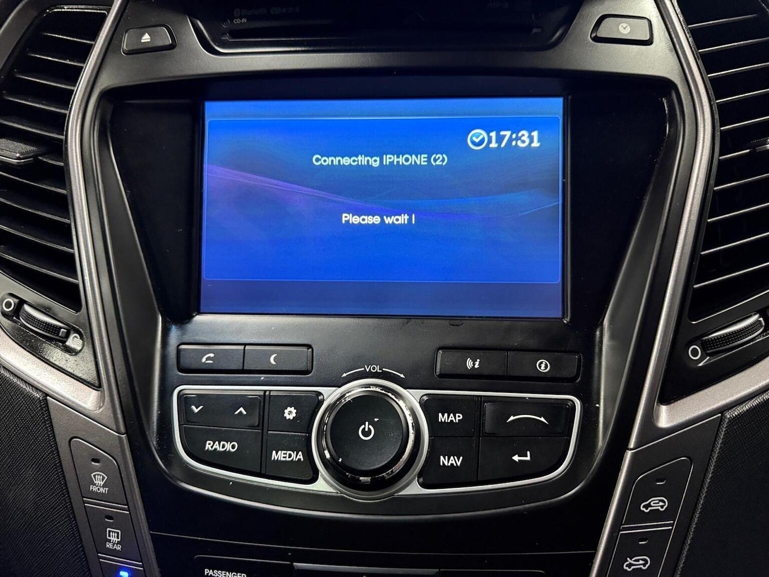 Used Hyundai Santa Fe 2013 for sale - 77093927: Photo 19