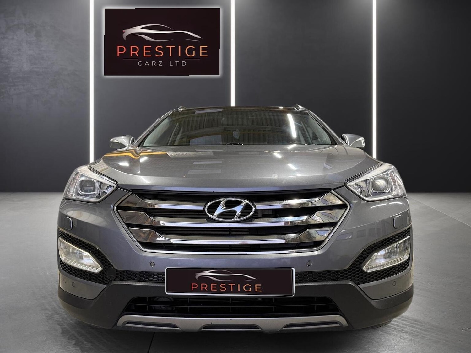 Used Hyundai Santa Fe 2013 for sale - 77093927: Photo 3