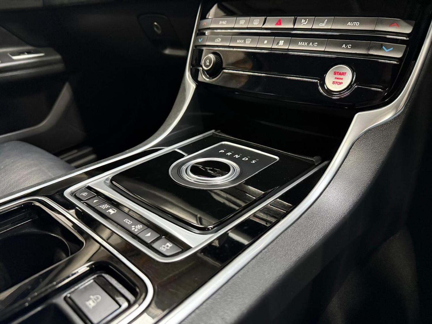 Used Jaguar XF 2016 for sale - 77237016: Photo 13