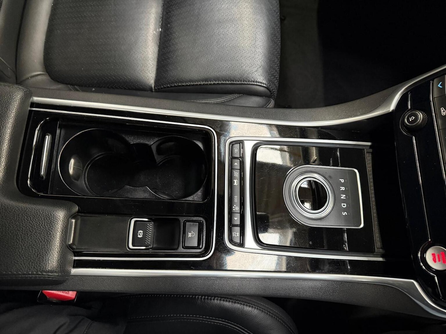 Used Jaguar XF 2016 for sale - 77237016: Photo 17