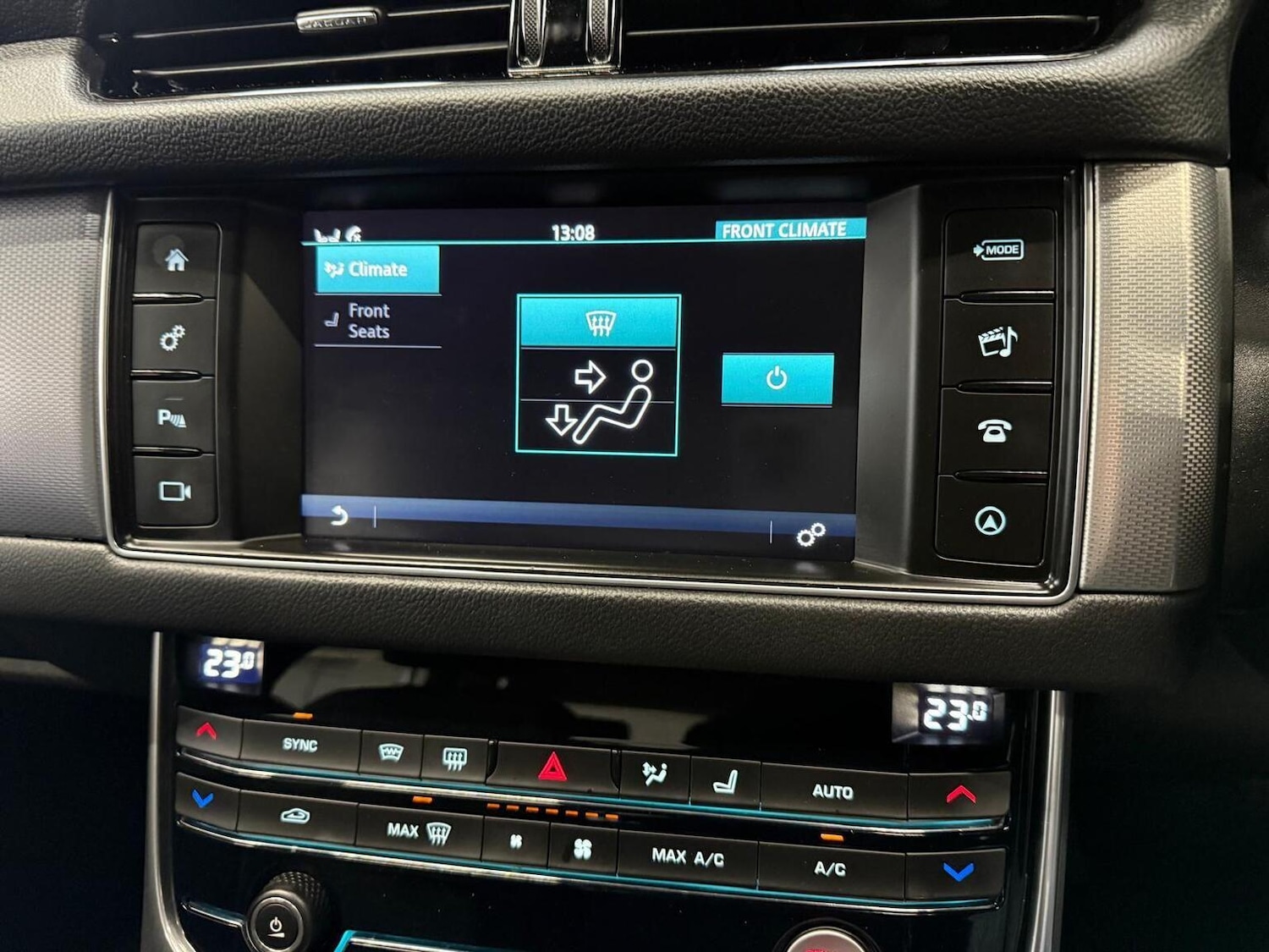 Used Jaguar XF 2016 for sale - 77237016: Photo 25