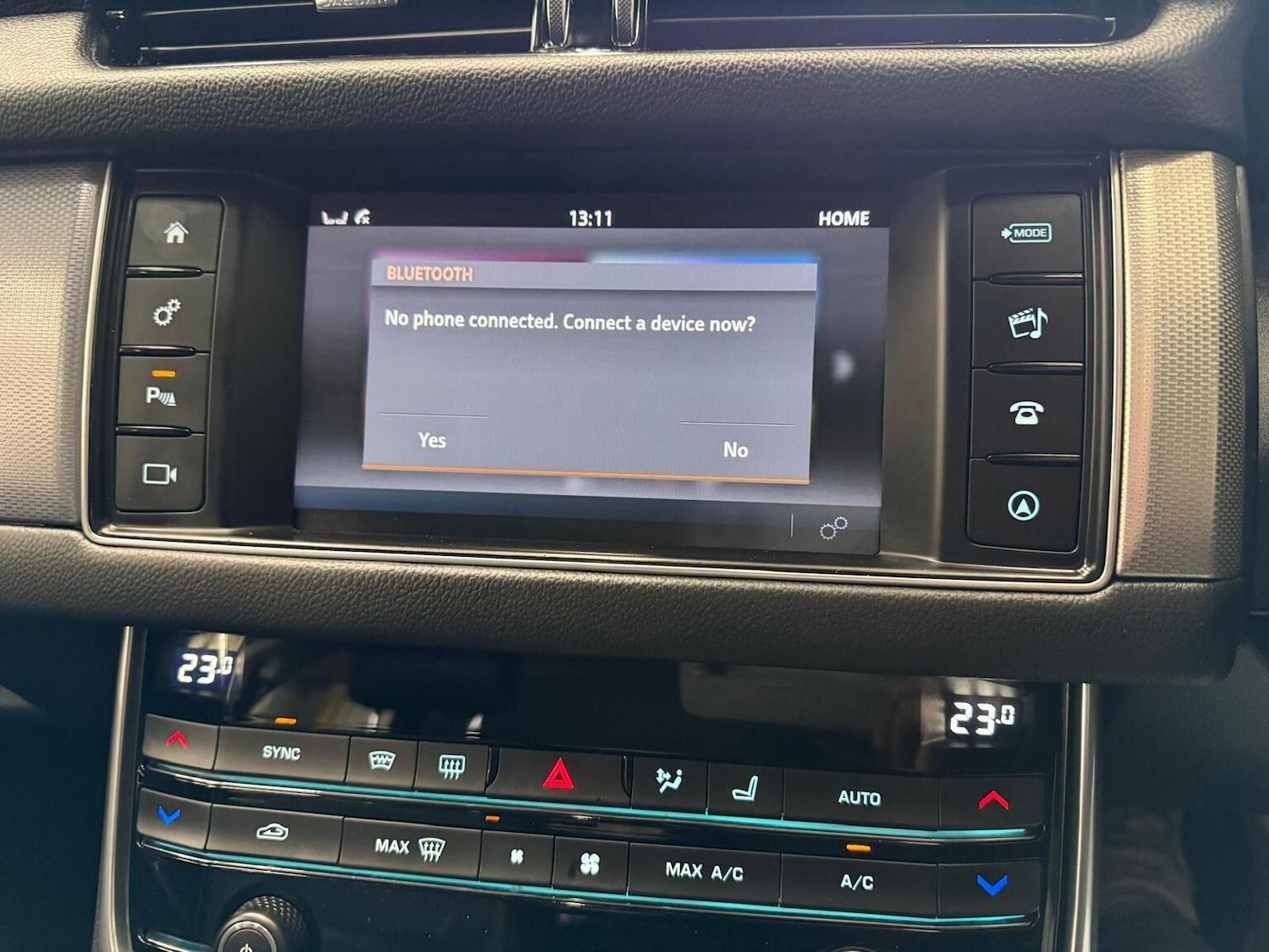 Used Jaguar XF 2016 for sale - 77237016: Photo 28