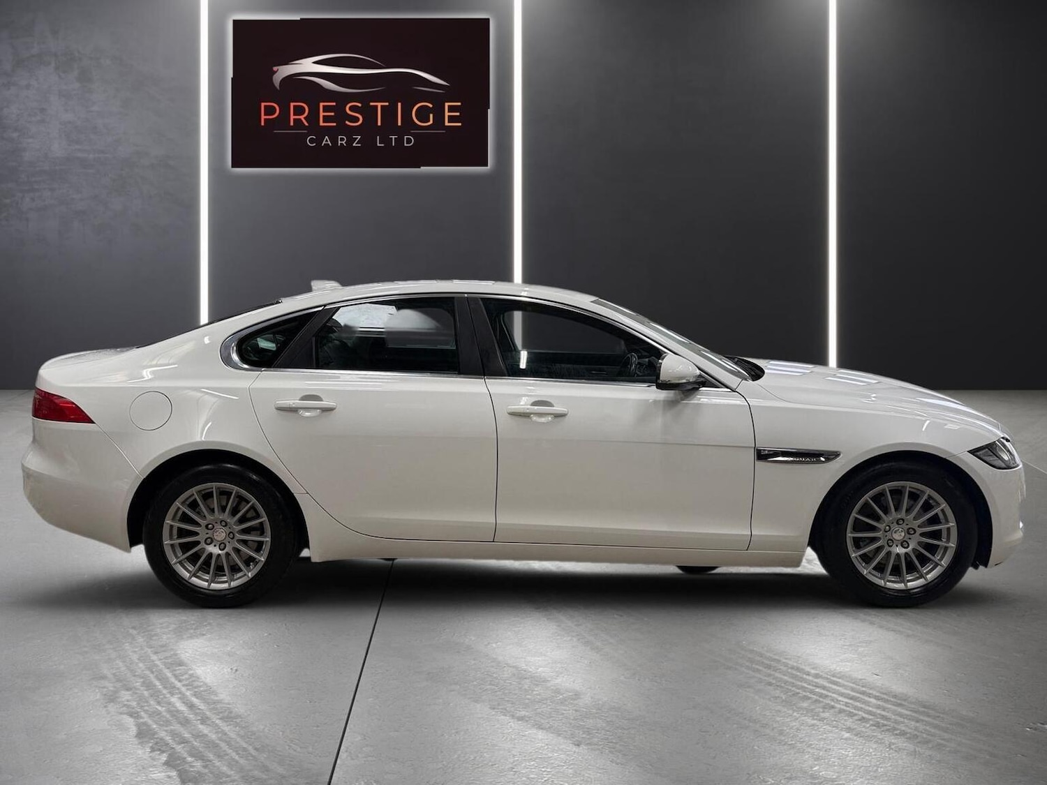 Used Jaguar XF 2016 for sale - 77237016: Photo 7