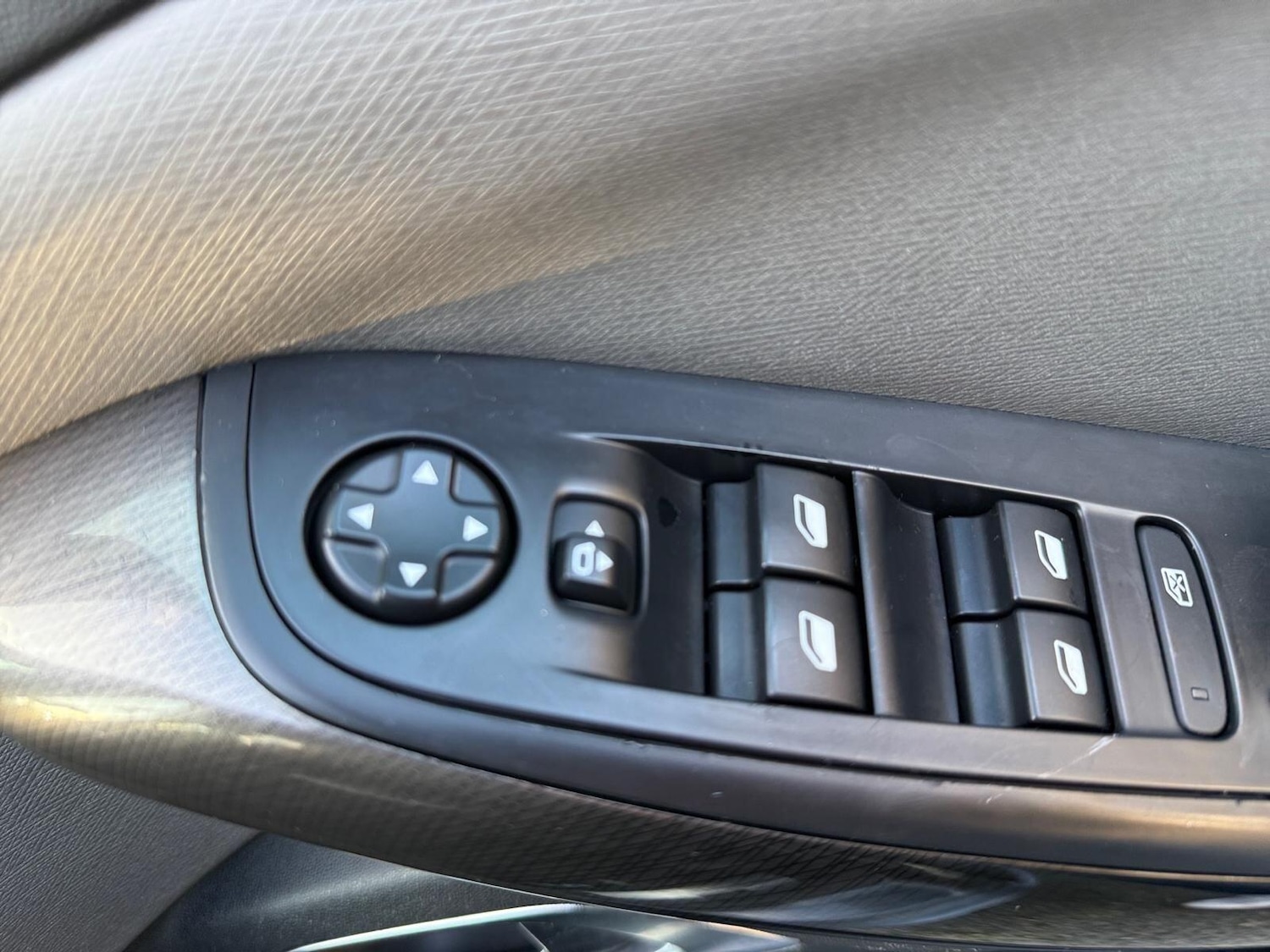 Used Citroen C4 Picasso 2013 for sale - 77075273: Photo 12