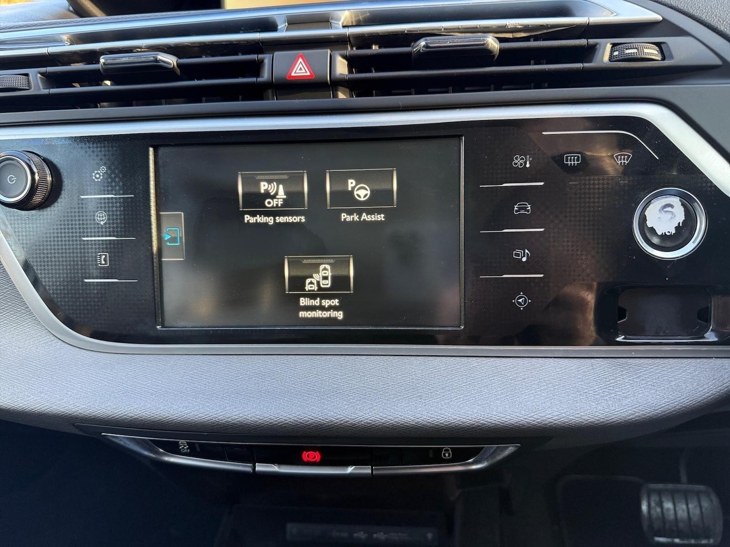 Used Citroen C4 Picasso 2013 for sale - 77075273: Photo 16