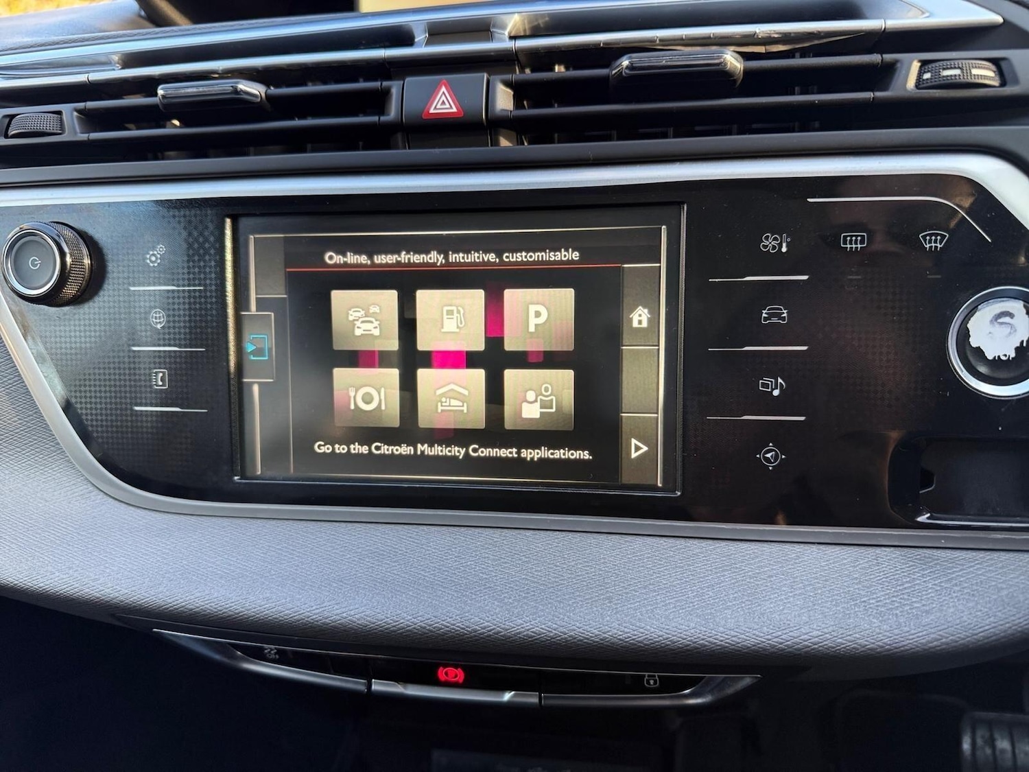 Used Citroen C4 Picasso 2013 for sale - 77075273: Photo 18