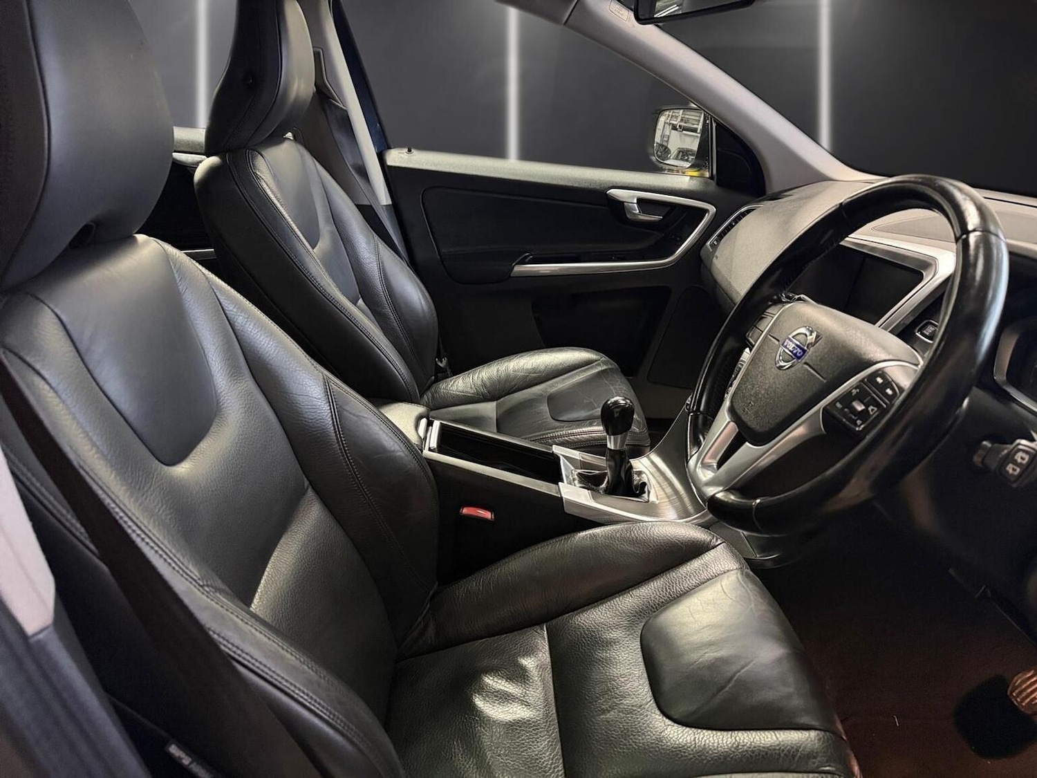 Used Volvo XC60 2013 for sale - 77282689: Photo 11