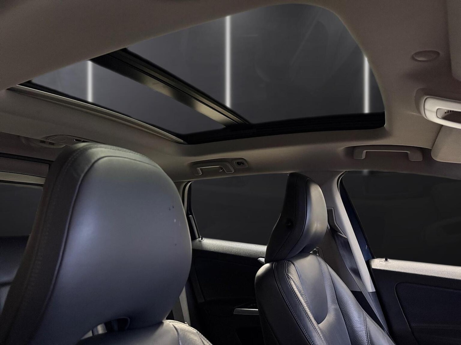 Used Volvo XC60 2013 for sale - 77282689: Photo 12