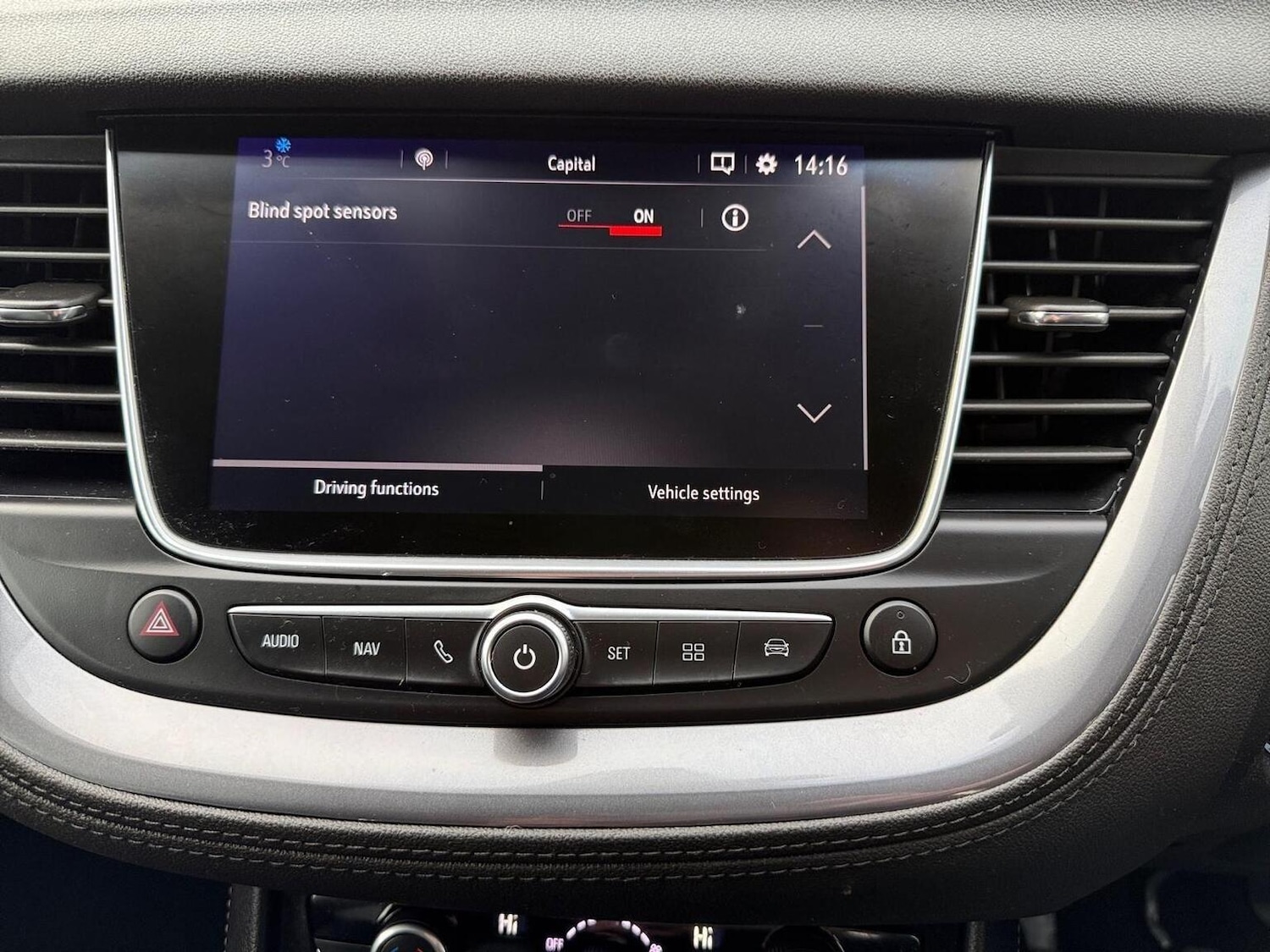 Used Vauxhall Grandland X 2018 for sale - 77075278: Photo 19