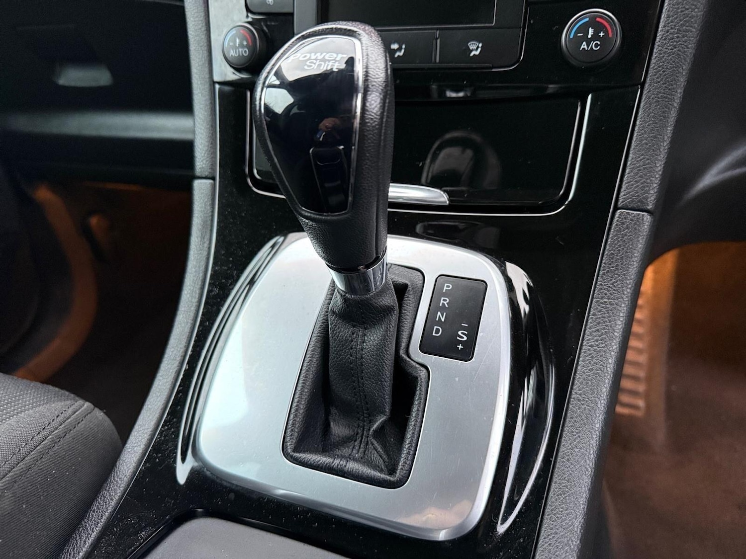 Used Ford Galaxy 2014 for sale - 77075280: Photo 12