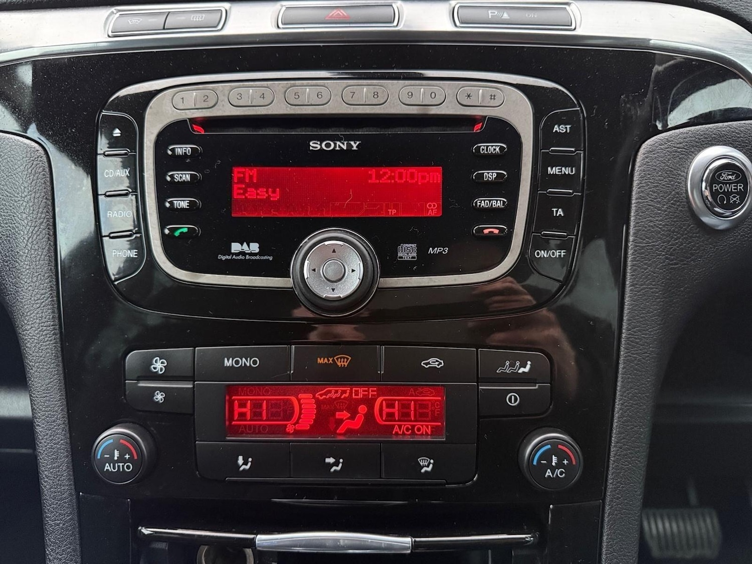 Used Ford Galaxy 2014 for sale - 77075280: Photo 17