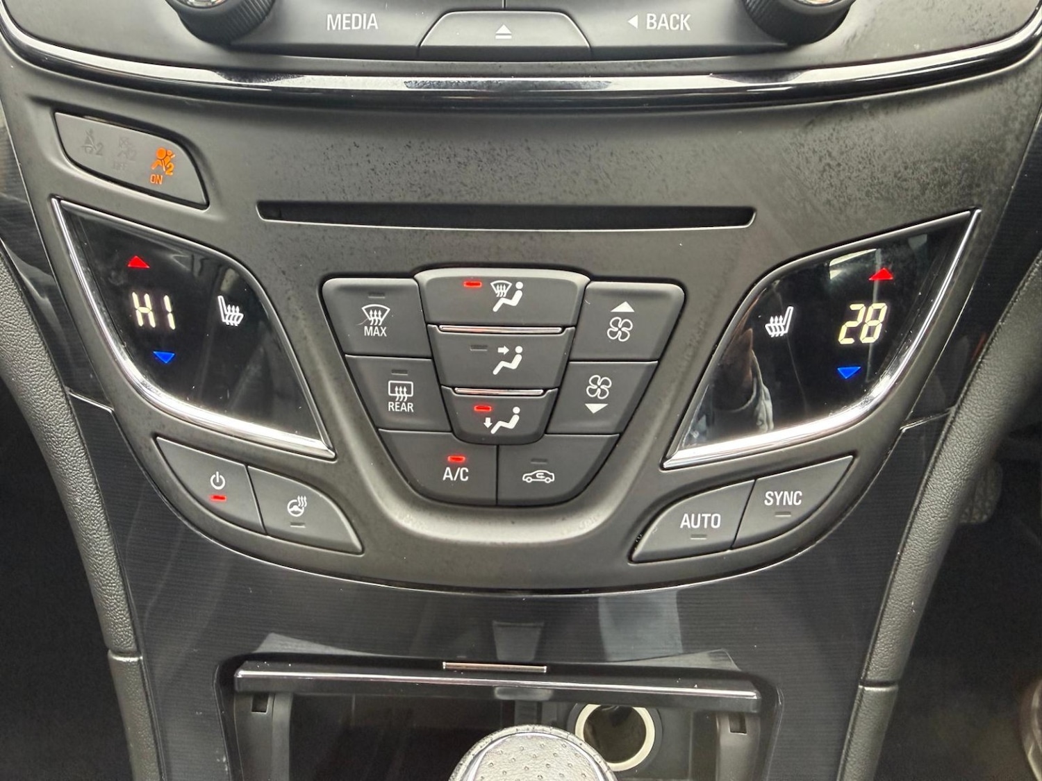 Used Vauxhall Insignia 2015 for sale - 78210002: Photo 28