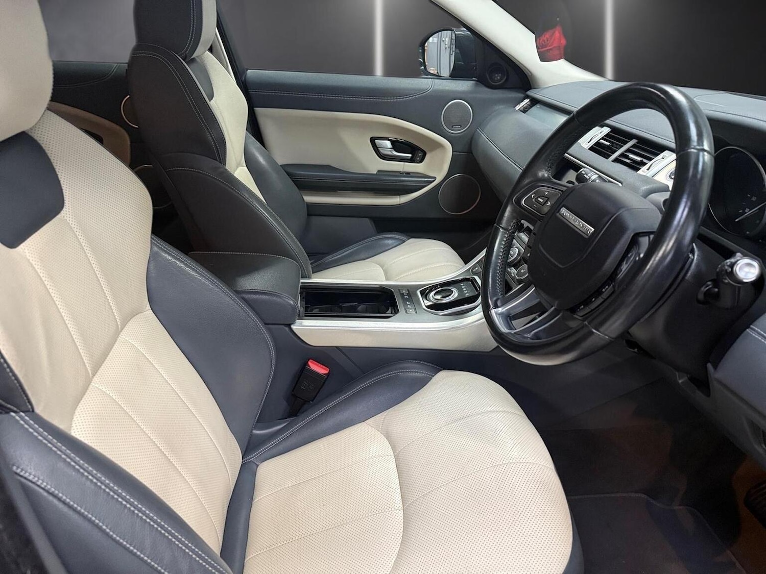 Used Land Rover Range Rover Evoque 2017 for sale - 77282709: Photo 10