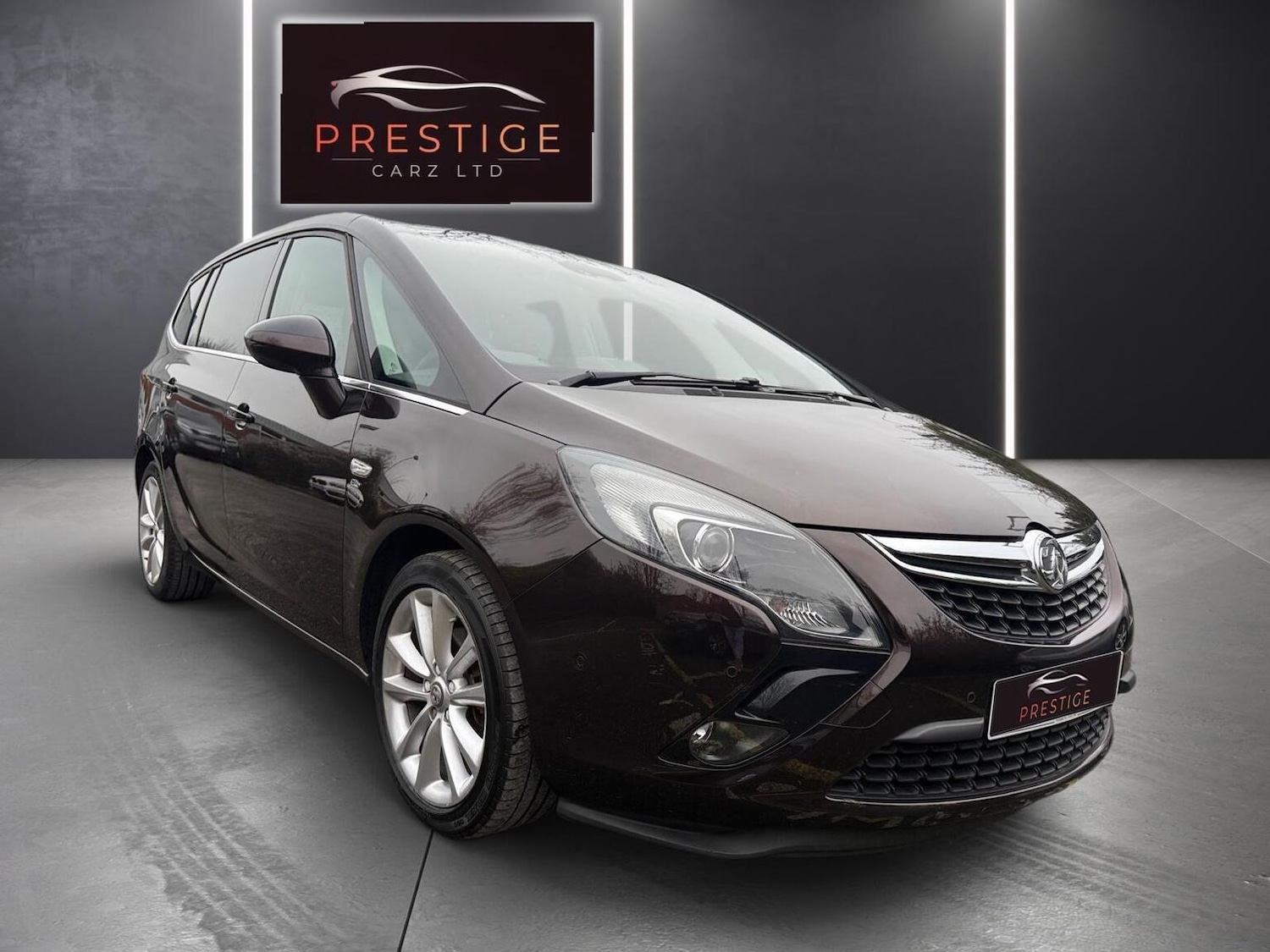 Used Vauxhall Zafira Tourer 2012 for sale - 77075284: Photo 2