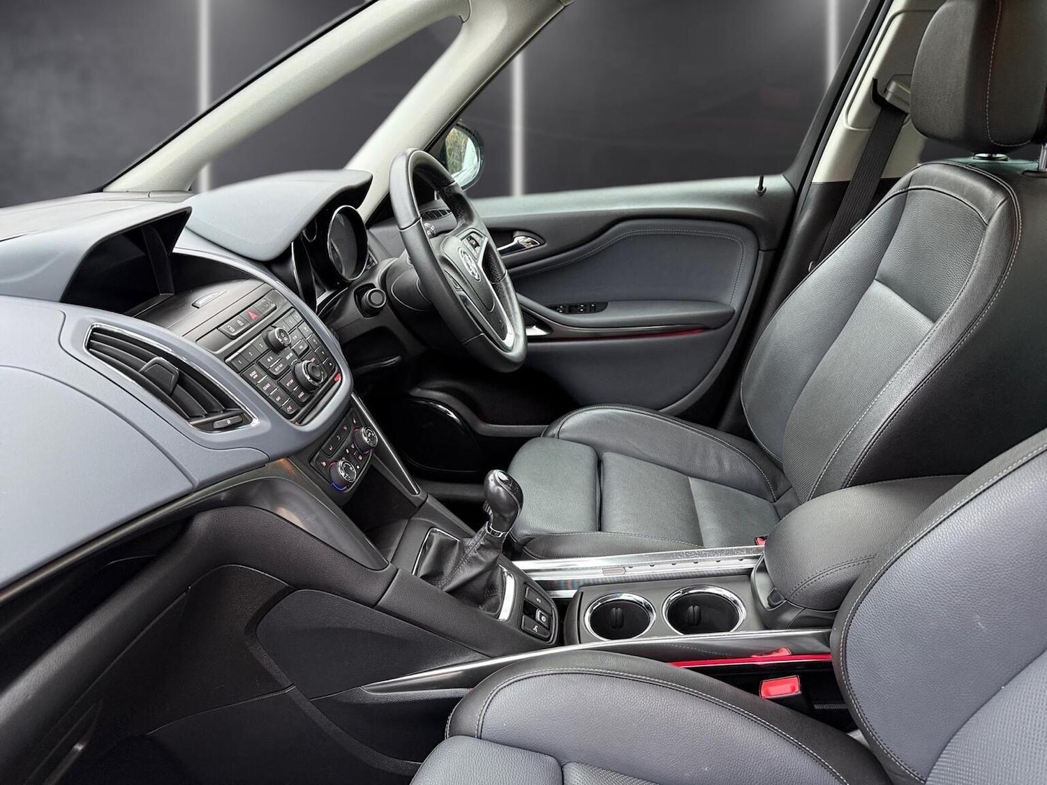 Used Vauxhall Zafira Tourer 2012 for sale - 77075284: Photo 27