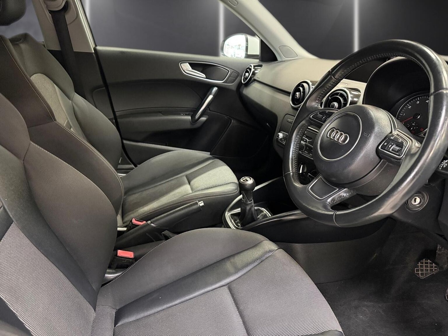 Used Audi A1 2015 for sale - 77508459: Photo 11