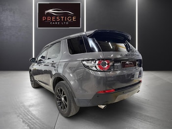 Used Land Rover Discovery Sport 2016 for sale - 77075276: Photo