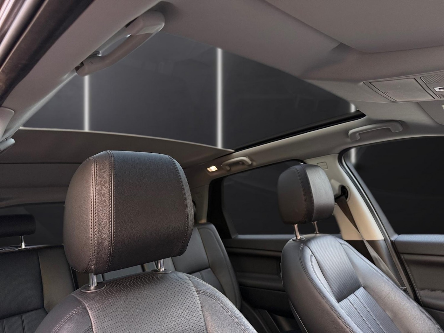 Used Land Rover Discovery Sport 2017 for sale - 77977155: Photo 14