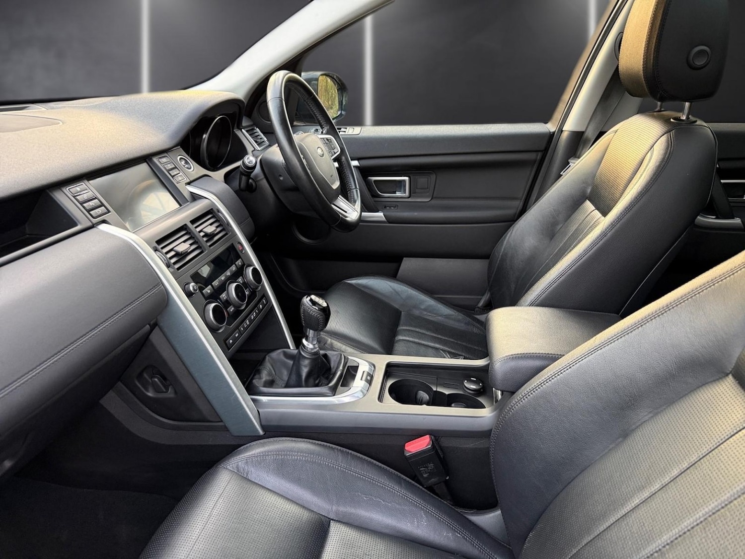 Used Land Rover Discovery Sport 2017 for sale - 77977155: Photo 16