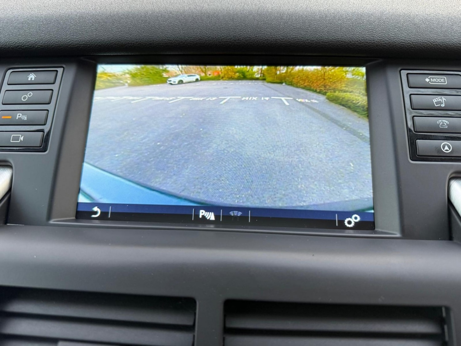 Used Land Rover Discovery Sport 2017 for sale - 77977155: Photo 22