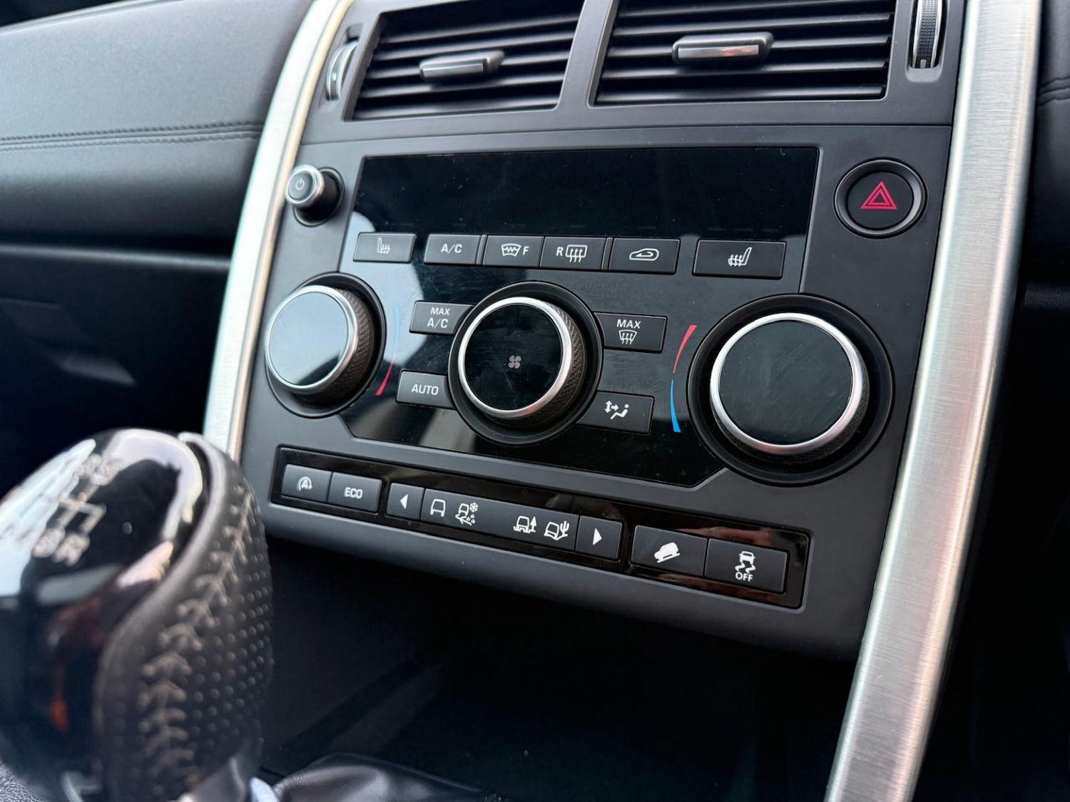 Used Land Rover Discovery Sport 2017 for sale - 77977155: Photo 25