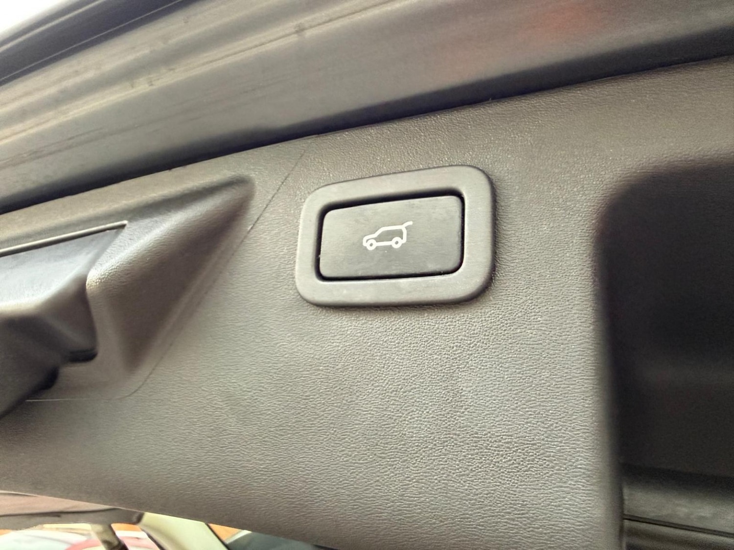 Used Land Rover Discovery Sport 2017 for sale - 77977155: Photo 27