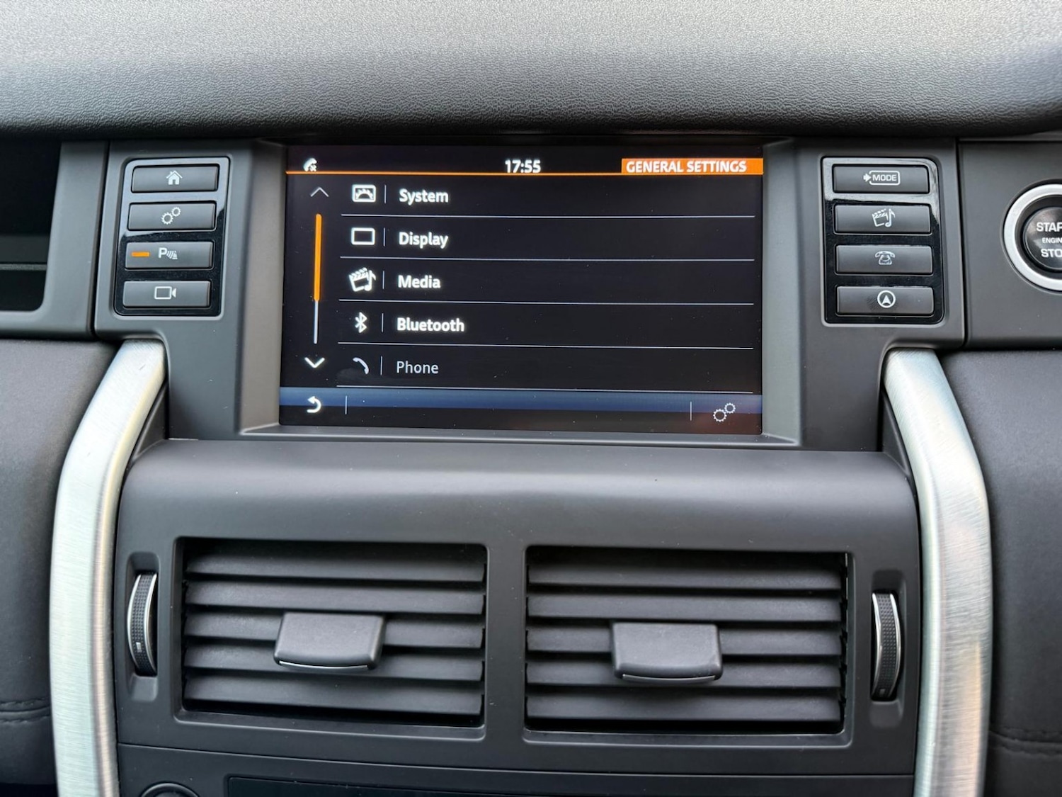 Used Land Rover Discovery Sport 2017 for sale - 77977155: Photo 30