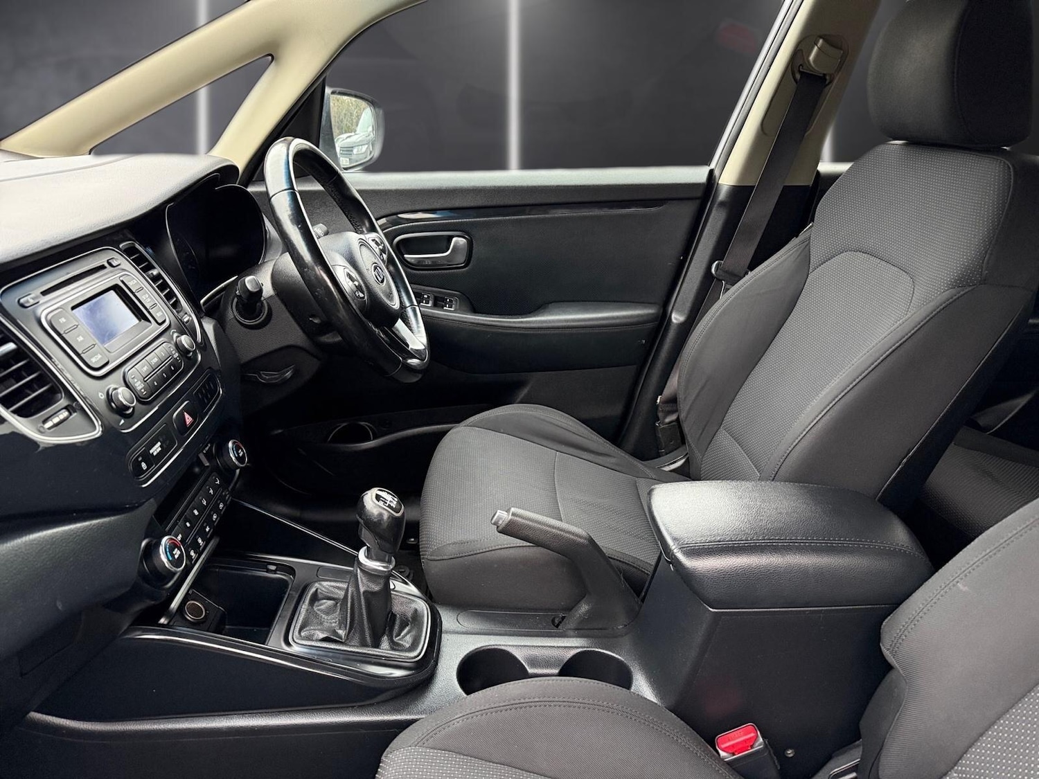 Used Kia Carens 2014 for sale - 77075279: Photo 21