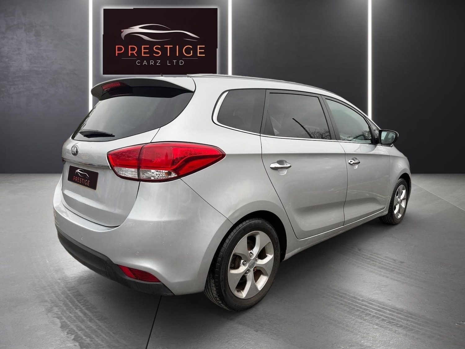 Used Kia Carens 2014 for sale - 77075279: Photo 8