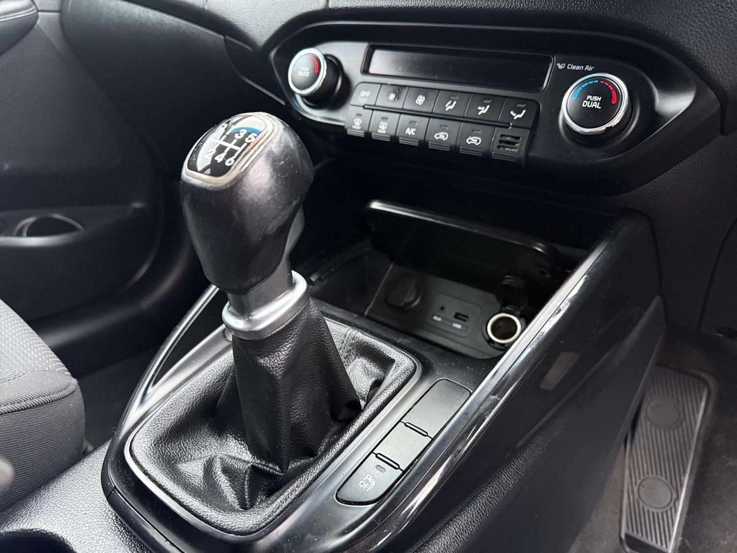 Used Kia Carens 2014 for sale - 77075279: Photo 9