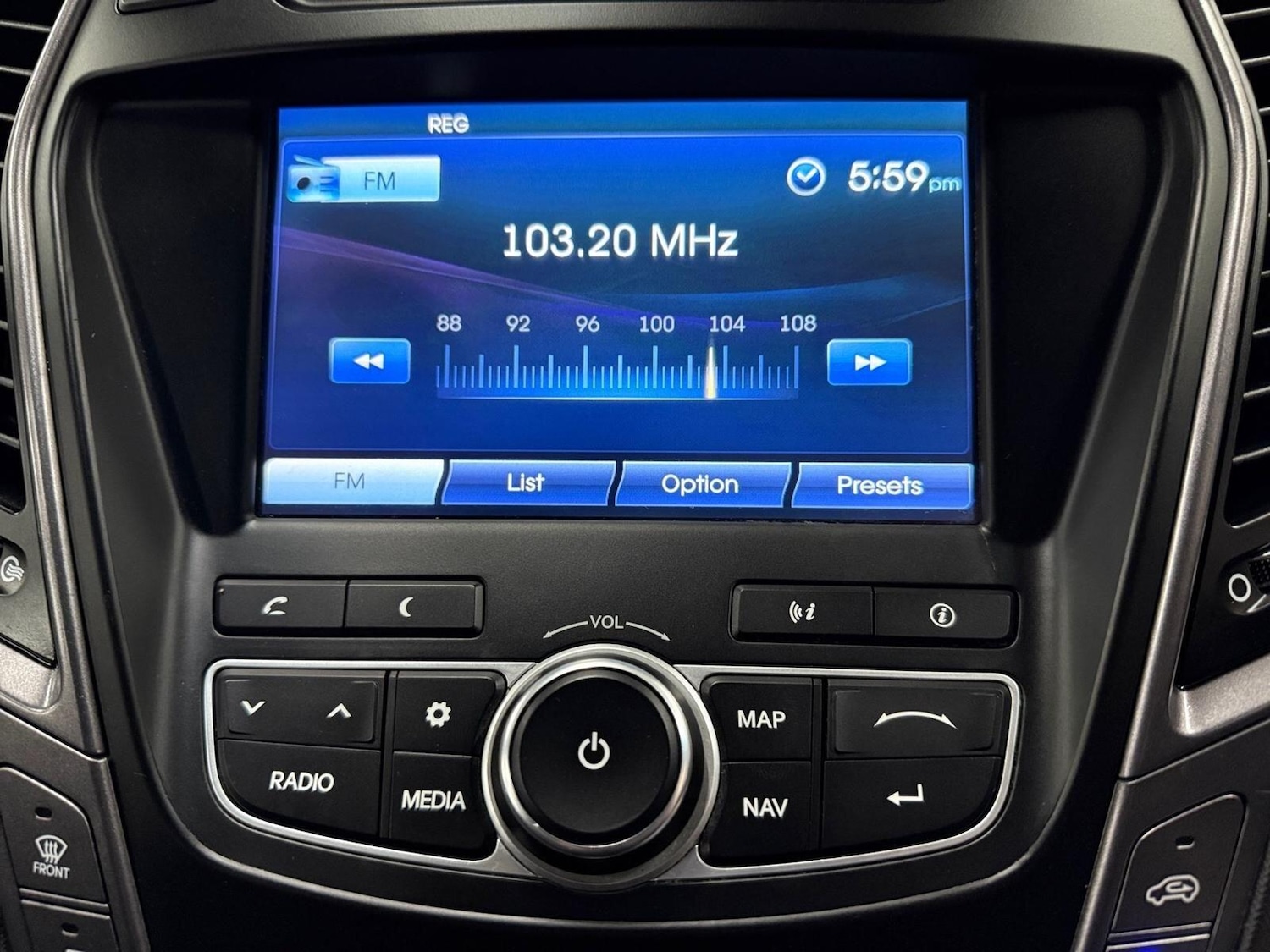 Used Hyundai Santa Fe 2014 for sale - 77075275: Photo 14