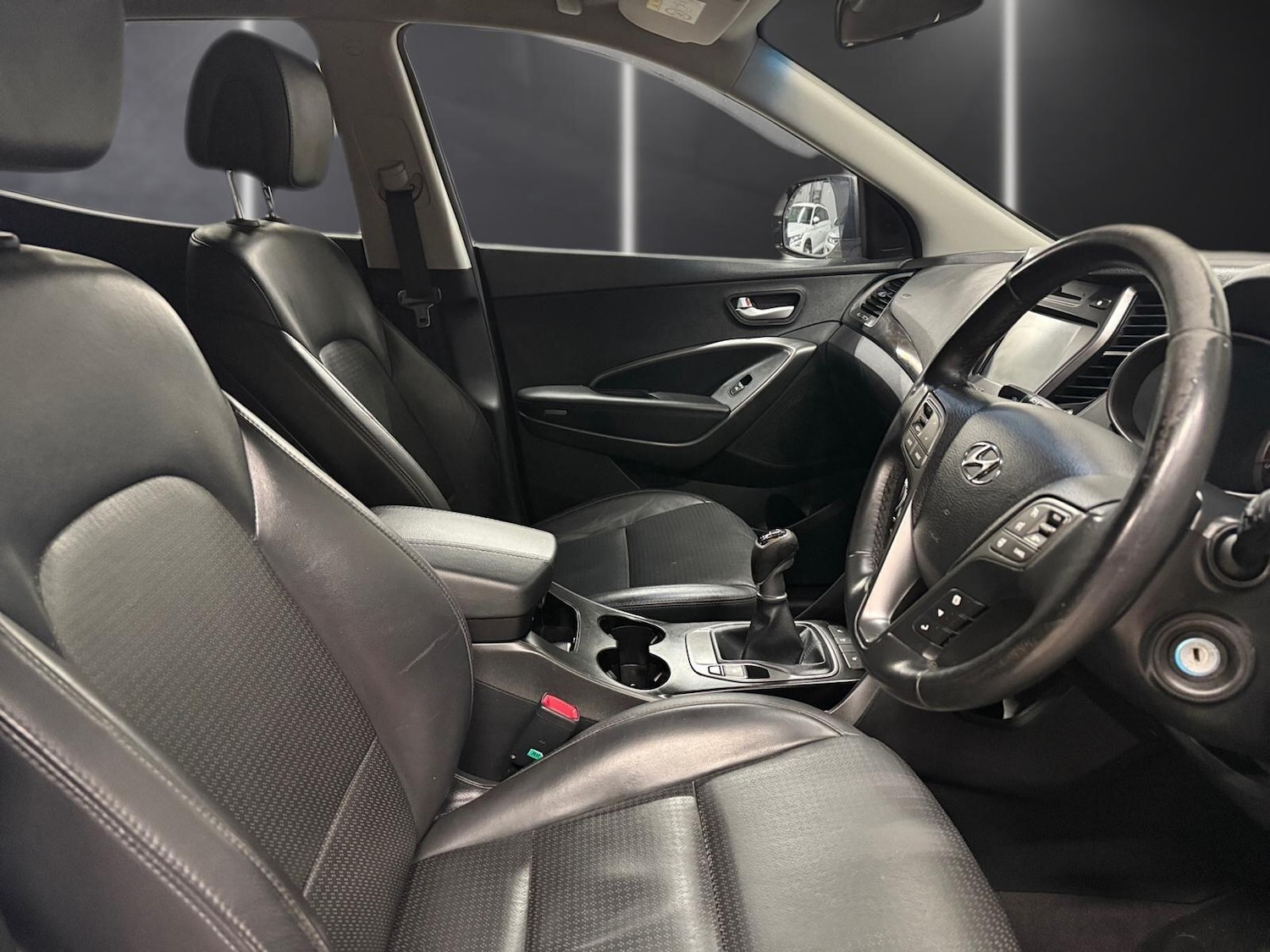 Used Hyundai Santa Fe 2014 for sale - 77075275: Photo 9