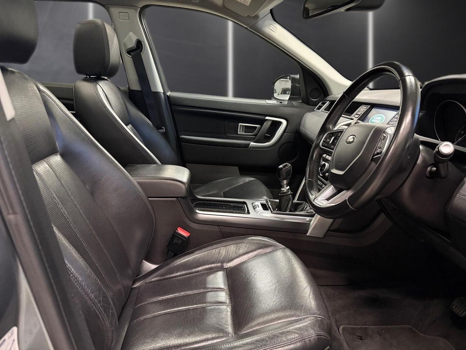 Used Land Rover Discovery Sport 2017 for sale - 77075272: Photo 11