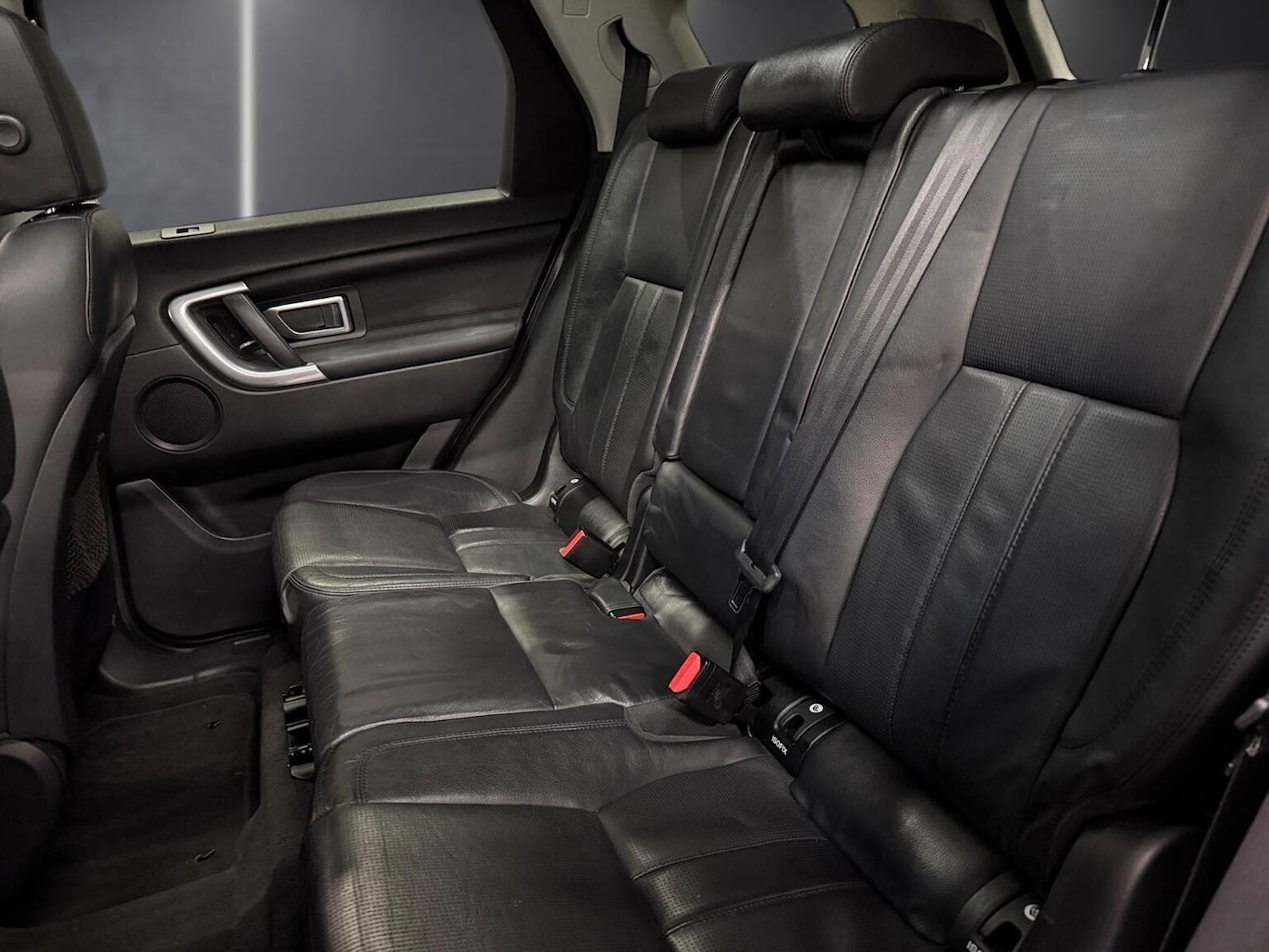 Used Land Rover Discovery Sport 2017 for sale - 77075272: Photo 16