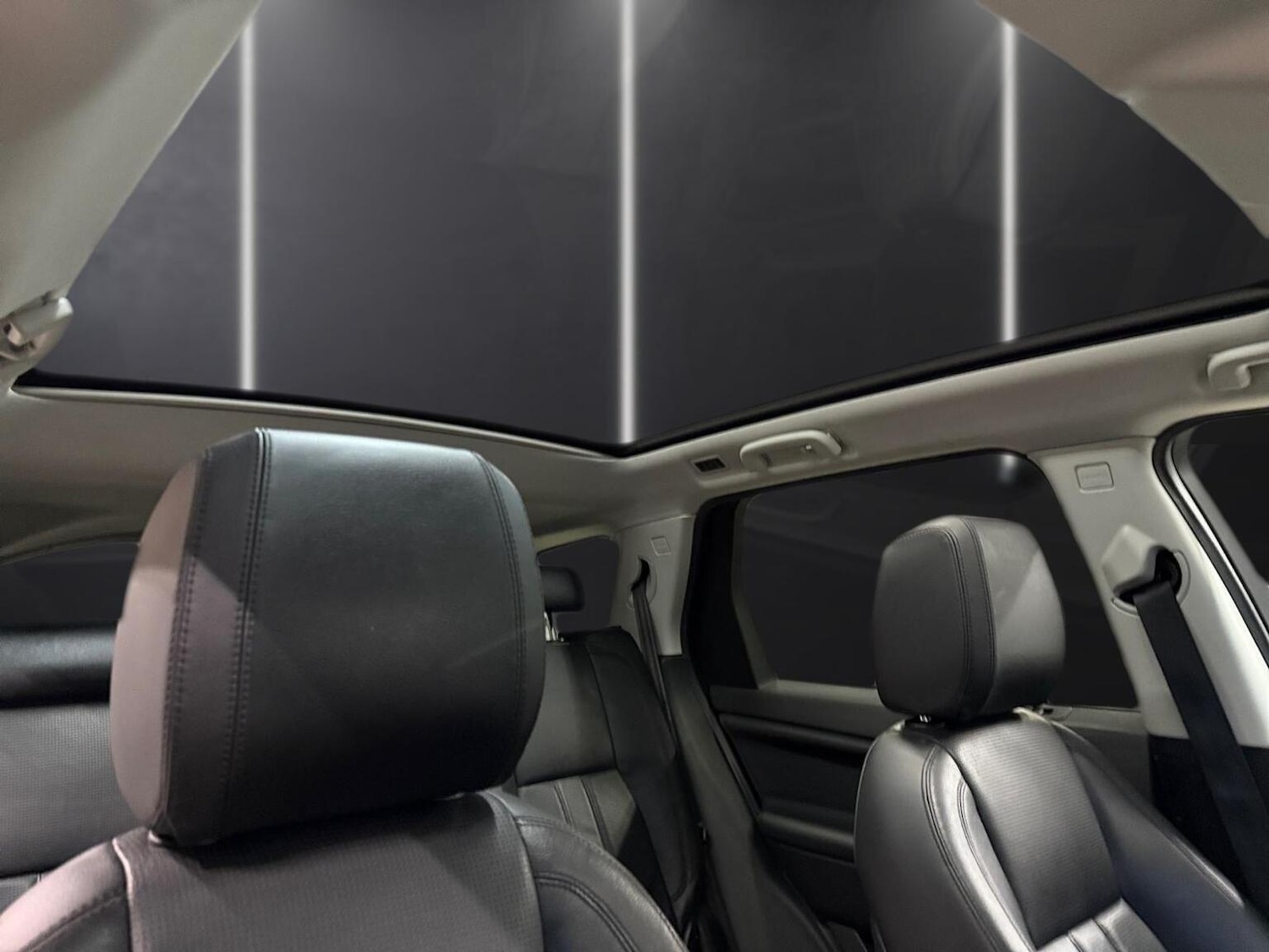 Used Land Rover Discovery Sport 2017 for sale - 77075272: Photo 17