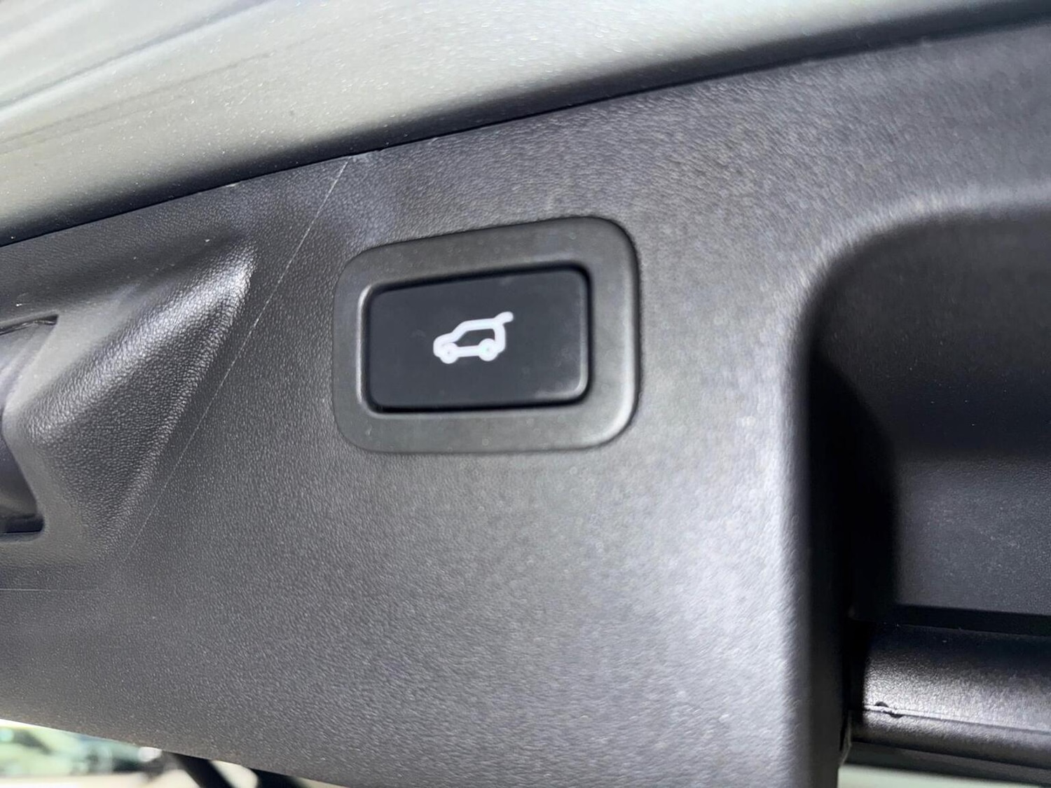 Used Land Rover Discovery Sport 2017 for sale - 77075272: Photo 26