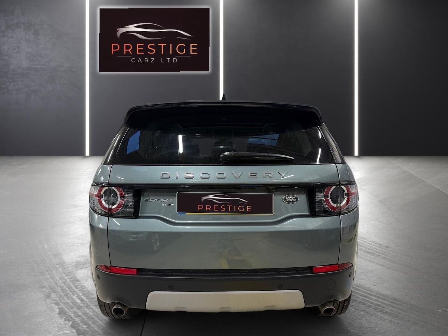 Used Land Rover Discovery Sport 2017 for sale - 77075272: Photo 6