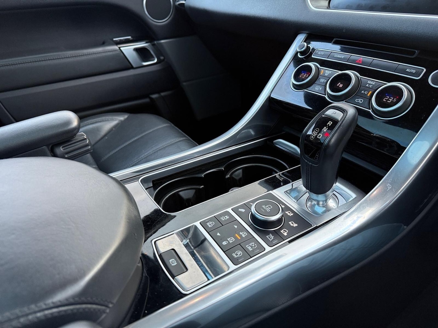 Used Land Rover Range Rover Sport 2017 for sale - 77075285: Photo 10