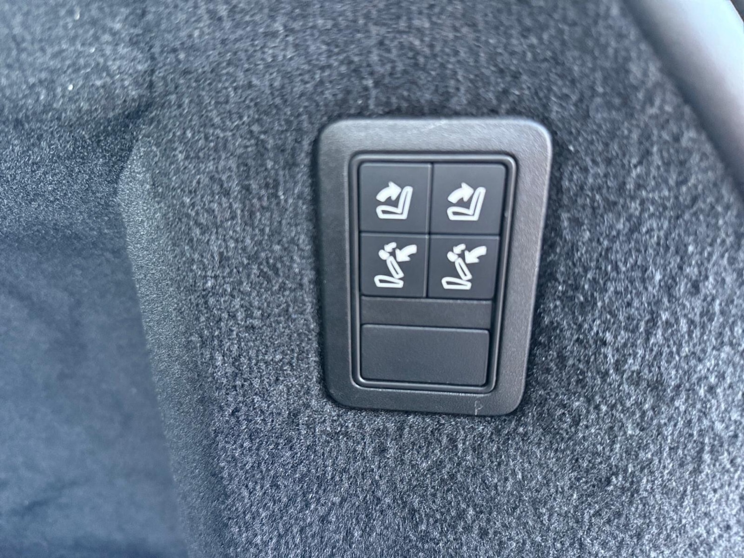 Used Land Rover Range Rover Sport 2017 for sale - 77075285: Photo 16