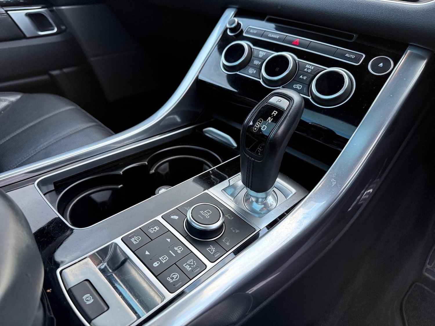 Used Land Rover Range Rover Sport 2017 for sale - 77075285: Photo 9