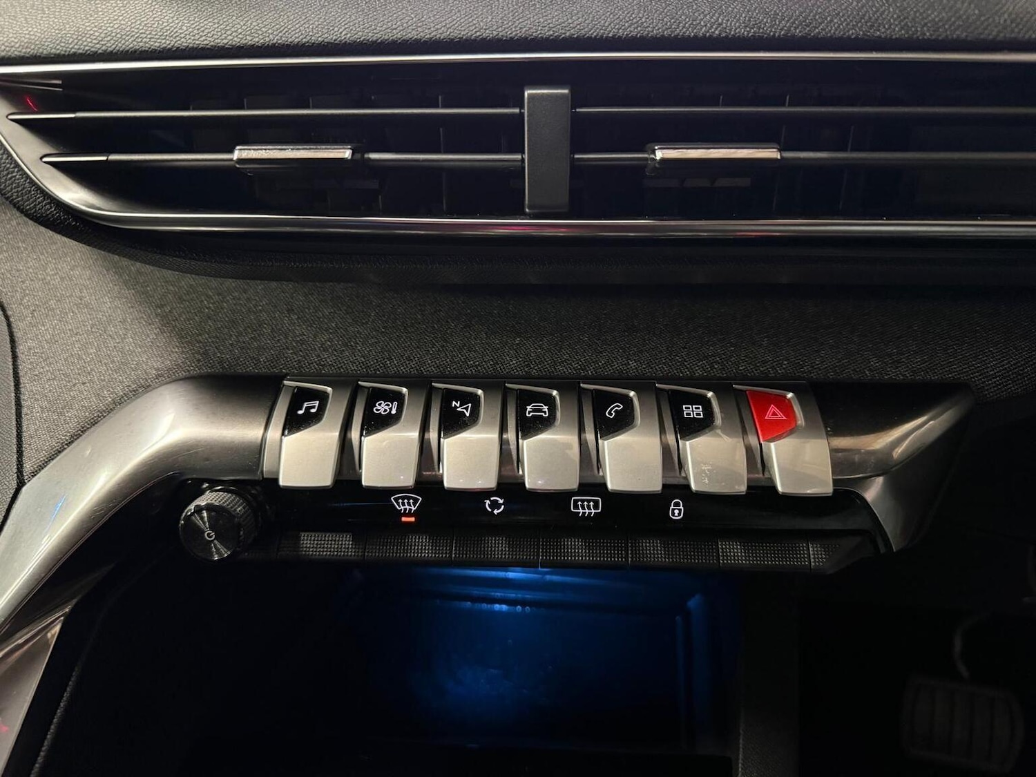 Used Peugeot 3008 2021 for sale - 77395269: Photo 21