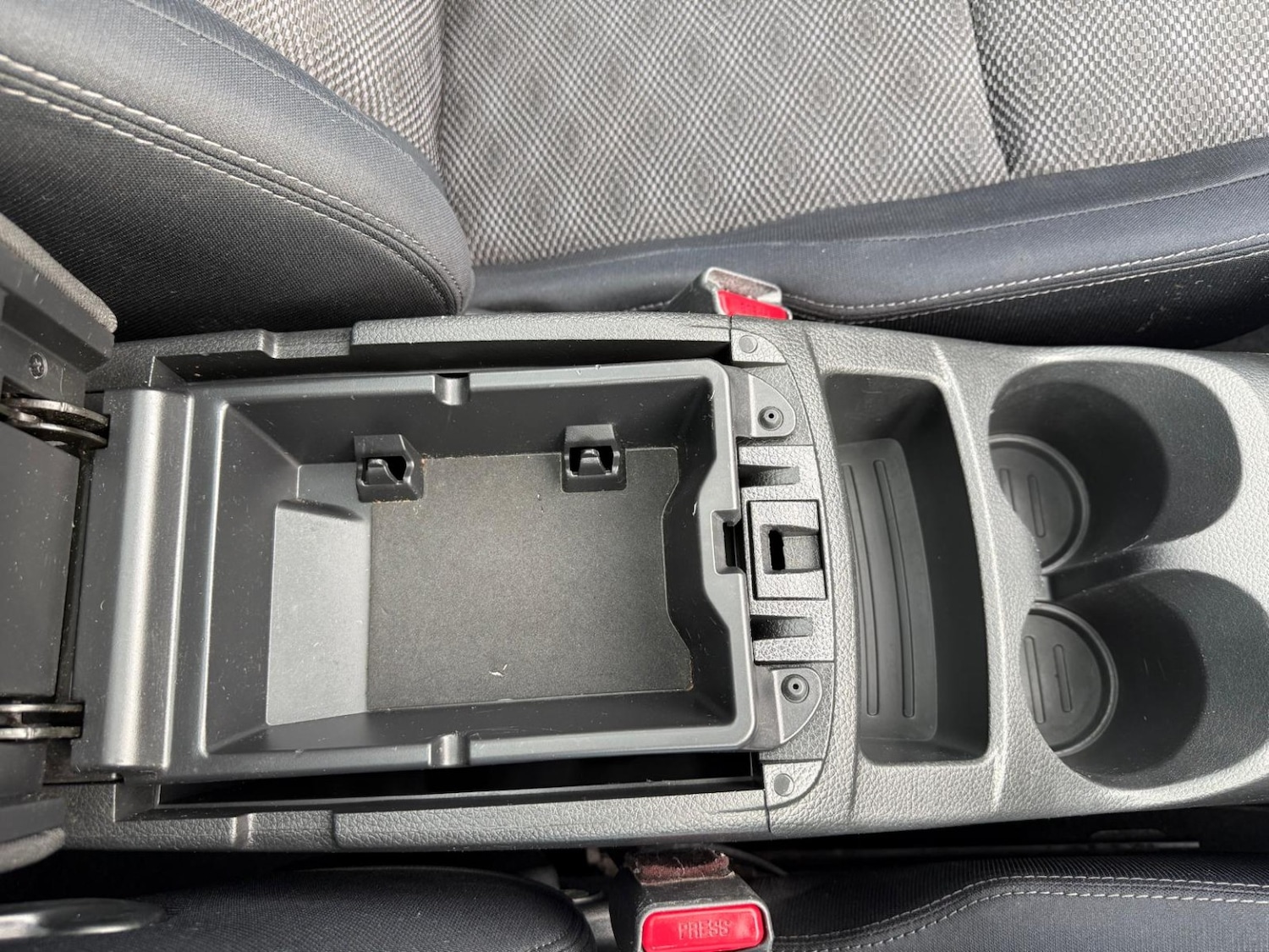 Used Nissan Qashqai 2014 for sale - 78210001: Photo 27