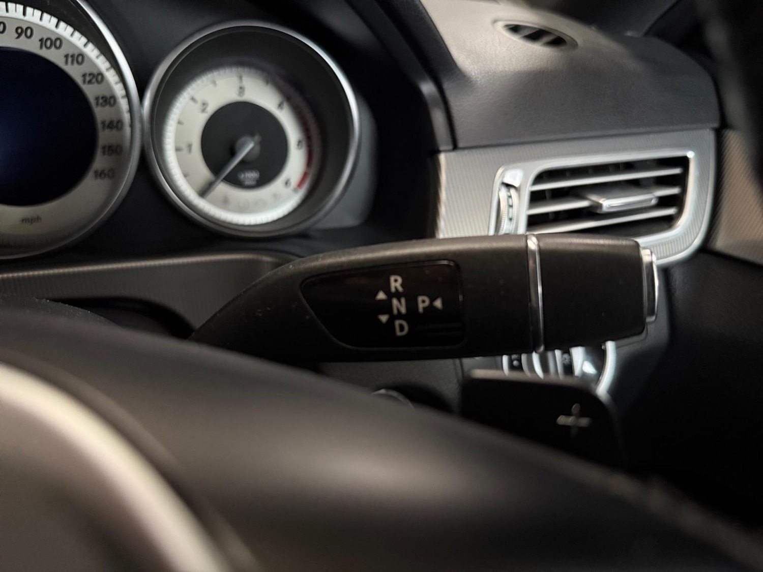 Used Mercedes-Benz E Class 2013 for sale - 77075288: Photo 16