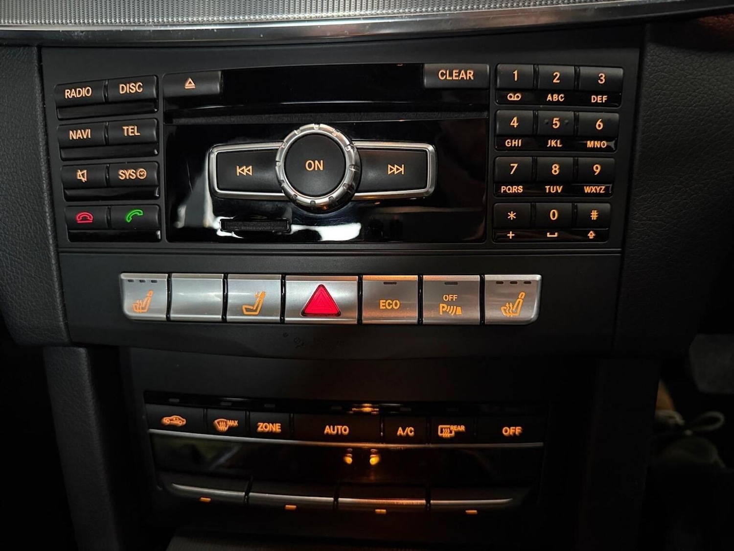 Used Mercedes-Benz E Class 2013 for sale - 77075288: Photo 32