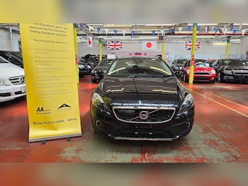 Used Volvo V40 Cross Country 2013 for sale - 79188738: Photo