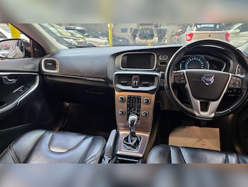 Used Volvo V40 Cross Country 2013 for sale - 79188738: Photo