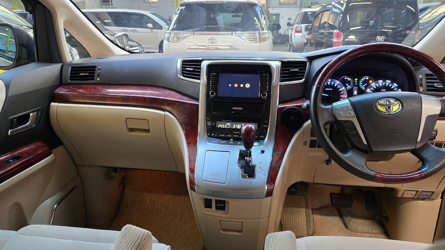 Used Toyota Vellfire 2021 for sale - 76994509: Photo 5