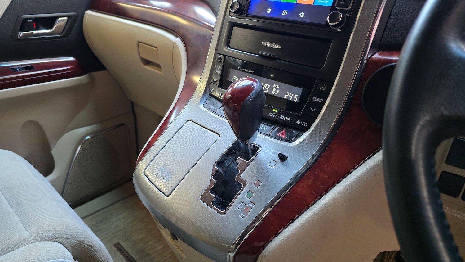 Used Toyota Vellfire 2021 for sale - 76994509: Photo 9