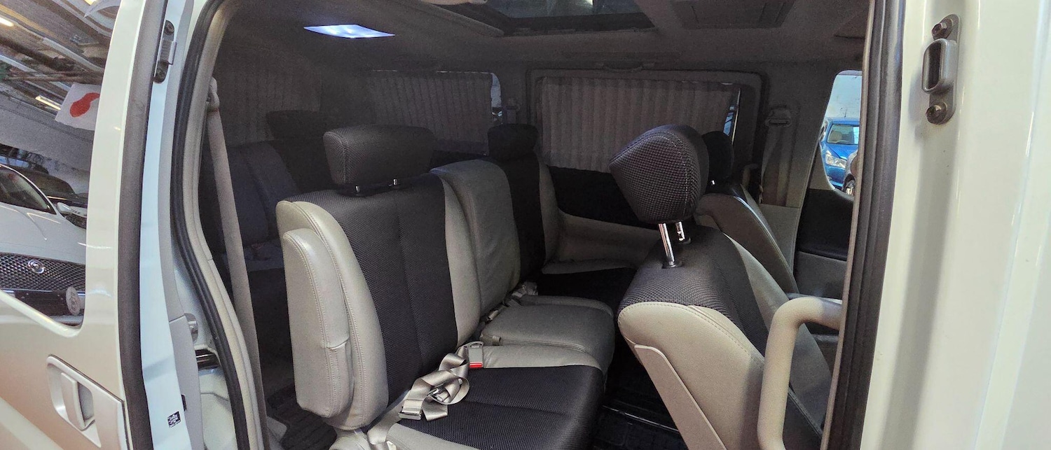 Used Nissan Elgrand 2018 for sale - 76913774: Photo 13