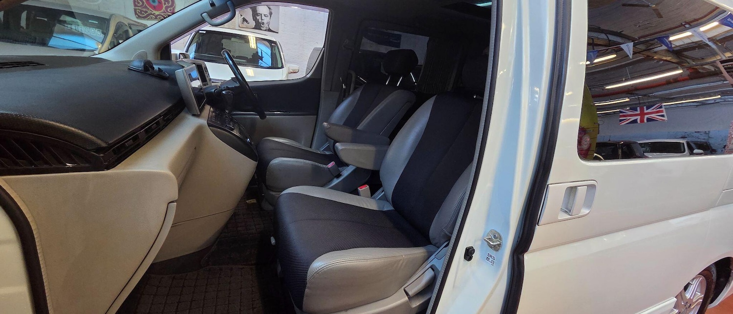 Used Nissan Elgrand 2018 for sale - 76913774: Photo 14